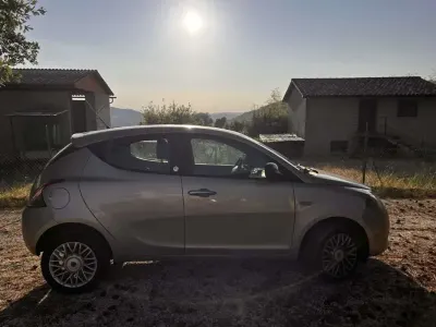 Usata Lancia Ypsilon