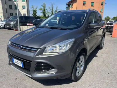 Gebraucht Ford Kuga 140 PS (102 kW) 2013 Silber SUV