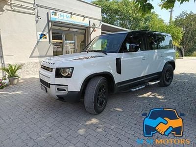 Usata Land Rover Defender SE 200 CV (147 kW) 2023 Bianco/nero SUV
