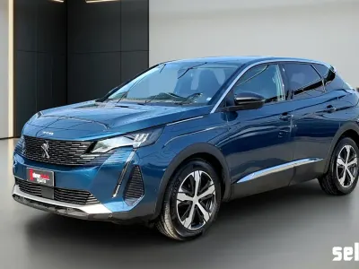 Usata Peugeot 3008 Allure 131 CV (96 kW) 2022 Blu/azzurro SUV