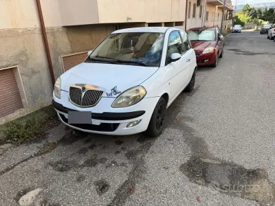 Usata Lancia Ypsilon 60 CV (44 kW) 2005 Utilitaria