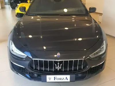 Usata Maserati Ghibli GranLusso 275 CV (202 kW) 2019 Nero tempesta Berlina
