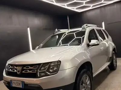 Usata Dacia Duster Lauréate 114 CV (83 kW) 2017 SUV