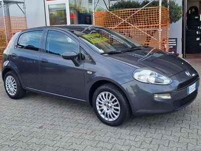 Usata Fiat Grande Punto Lounge 69 CV (50 kW) 2016 Grigio Utilitaria