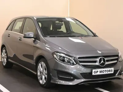 Usata Mercedes B200 136 CV (100 kW) 2019 Grigio Utilitaria