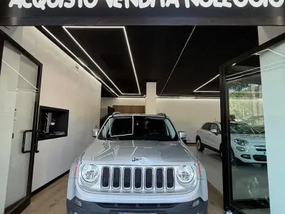 Usata Jeep Renegade Limited 140 CV (102 kW) 2015 Grigio SUV