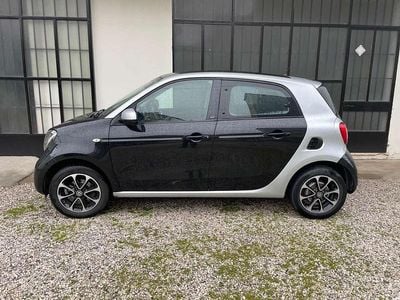 Nero Usata 2016 Smart ForFour Passion Utilitaria | 7600 € (Buon prezzo)