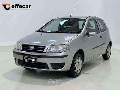 Usata Fiat Punto Dynamic 60 CV (44 kW) 2006 Argento Utilitaria