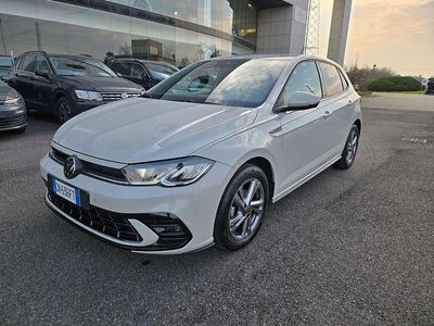 Usata VW Polo R-line 95 CV (69 kW) 2023 Ascot grey Utilitaria