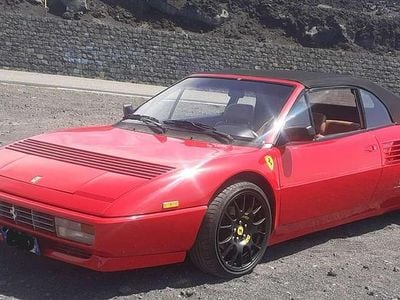Usata Ferrari Mondial 300 CV (220 kW) 1989 Rosso Cabrio