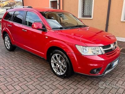 Usata Fiat Freemont Lounge 170 CV (125 kW) 2013 Rosso SUV