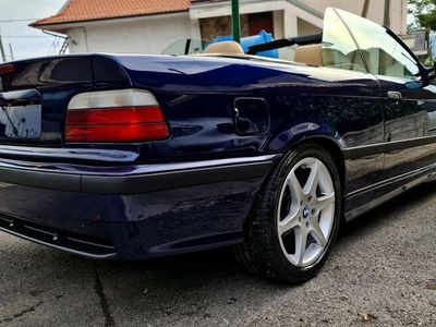 usata BMW 320 Cabriolet 