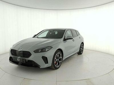 Nuova BMW 118 150 CV (110 kW) 2026 Brooklyn grey metallic Utilitaria