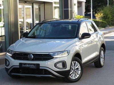 Usata VW T-Roc Life 150 CV (110 kW) 2022 Beige SUV