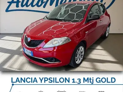 Usata Lancia Ypsilon Gold 95 CV (69 kW) 2016 Rosso Utilitaria