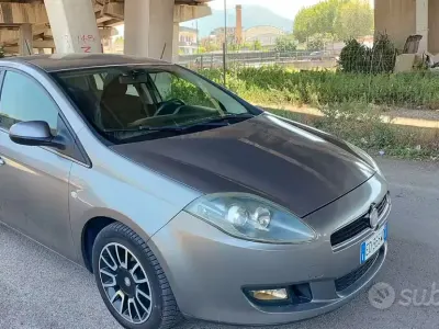 Usata Fiat Bravo 120 CV (88 kW) 2012 Utilitaria