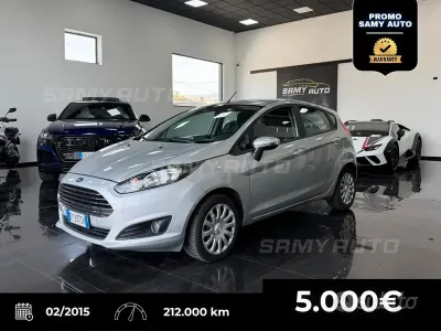 Usata Ford Fiesta Titanium 95 CV (69 kW) 2015 Grigio Utilitaria
