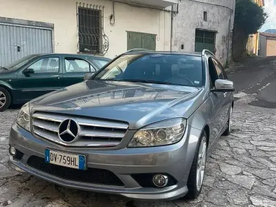 Usata Mercedes C220 Avantgarde 170 CV (125 kW) 2010 Grigio Station wagon