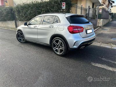 Mercedes GLA220