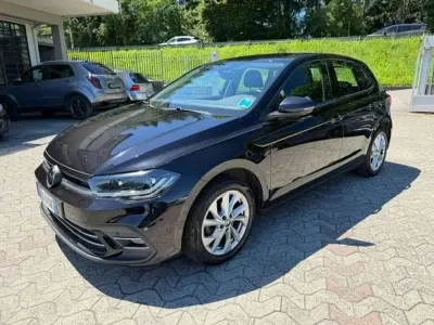 Usata VW Polo Style 95 CV (69 kW) 2022 Nero Utilitaria