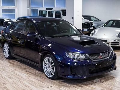 Usata Subaru WRX STI 300 CV (220 kW) 2010 Blu Berlina