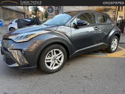 Usata Toyota C-HR Active 122 CV (89 kW) 2023 Grigio SUV