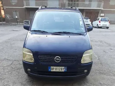 Usata Opel Agila 75 CV (55 kW) 2000 Blu/azzurro Monovolume