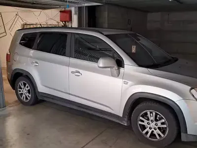 Usata Chevrolet Orlando 163 CV (119 kW) 2013 Grigio Monovolume
