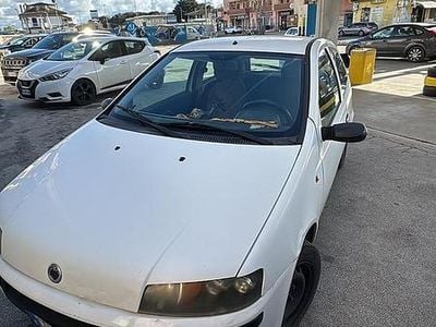 Usata Fiat Punto 60 CV (44 kW) 2001 Utilitaria
