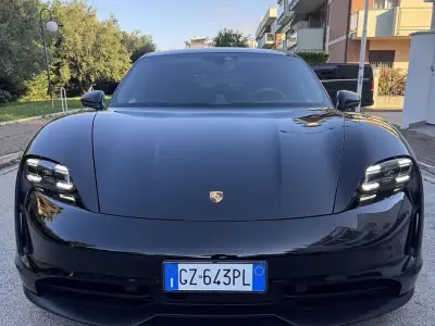 Usata Porsche Taycan 4S Performance Package 139 kW (190 CV) 2023 Berlina