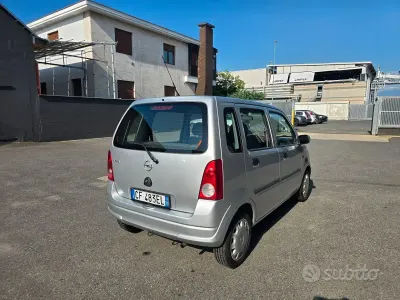 Usata Opel Agila 58 CV (42 kW) 2003 Monovolume