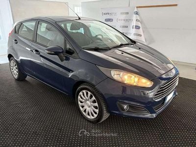Begagnad Ford Fiesta 97 HK (71 kW) 2014 Blå Halvkombi