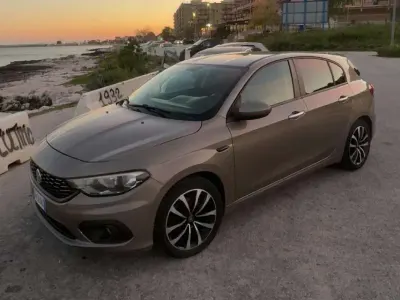 Usata Fiat Tipo Business 95 CV (69 kW) 2018 Bronzo Berlina