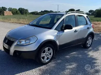 Usata Fiat Sedici 120 CV (88 kW) 2007 Grigio SUV