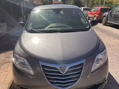 Usata Lancia Ypsilon 69 CV (50 kW) 2010 Utilitaria