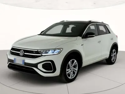 Usata VW T-Roc R-line 110 CV (80 kW) 2023 Pure white nero SUV
