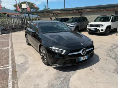 Usata Mercedes A180 Business 116 CV (85 kW) 2020 Nero Berlina