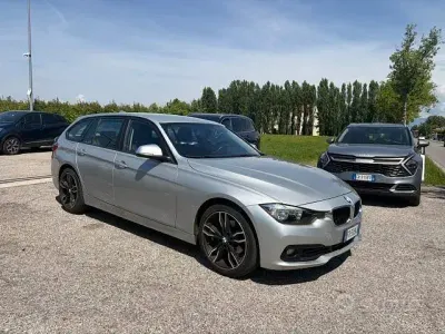 Usata BMW 318 Sport Line 150 CV (110 kW) 2016 Grigio Station wagon