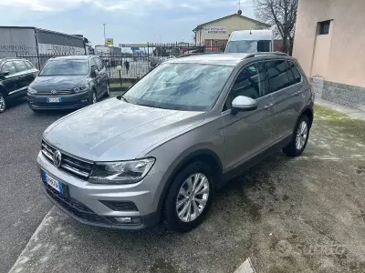 Gebraucht VW Tiguan Business 150 PS (110 kW) 2020 Grau SUV
