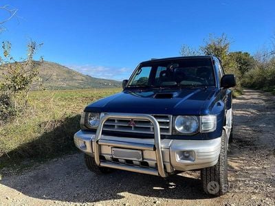 Occasion Mitsubishi Pajero 125 ch (91 kW) 1999 Bleue SUV