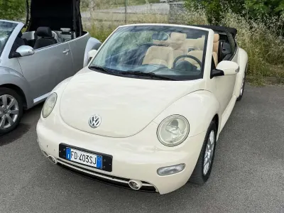 Usata VW New Beetle 75 CV (55 kW) 2004 Beige Utilitaria