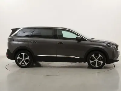Usata Peugeot 5008 Allure 131 CV (96 kW) 2022 SUV
