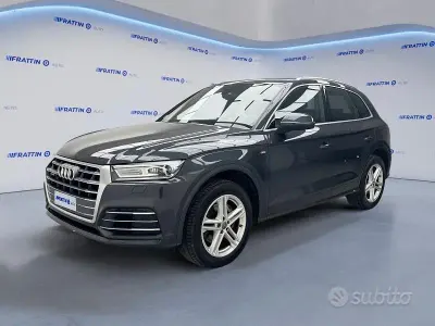 Käytetty Audi Q5 Sport 190 HP (139 kW) 2019 Harmaa Katumaasturi