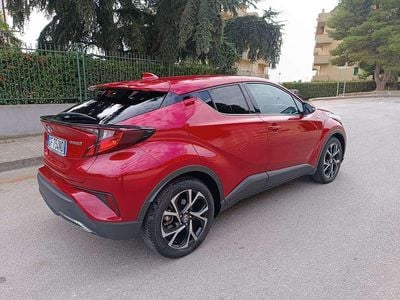 Second-hand Toyota C-HR Comfort 152 CP (111 kW) 2021 Roșu SUV