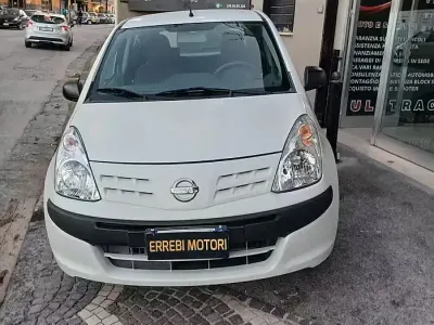 Usata Nissan Pixo 68 CV (50 kW) 2010 Bianco Utilitaria