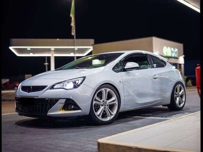 Opel Astra GTC