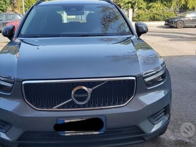 Usata Volvo XC40 150 CV (110 kW) 2019 Grigio SUV