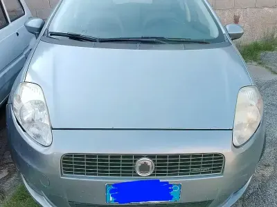 Usata Fiat Grande Punto 75 CV (55 kW) 2008 Grigio Utilitaria