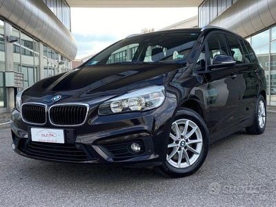 Usata BMW 218 Sport Line 150 CV (110 kW) 2015 Nero Station wagon