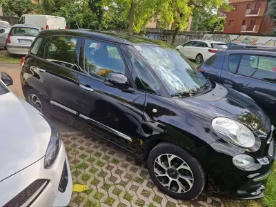 Begagnad Fiat 500L Pop Star 95 HK (69 kW) 2017 Svart Minibuss